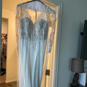 Wedding dress